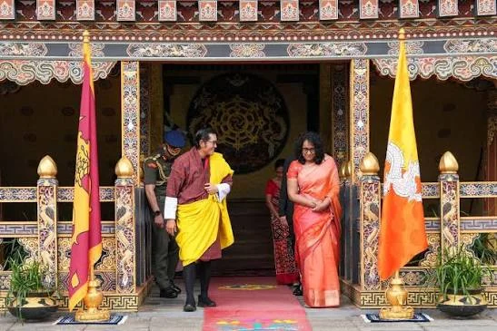 இளைஞர் வெளியேற்றம் குறித்து பூட்டான் அரசருடன் ஹரிணி கலந்துரையாடல்!