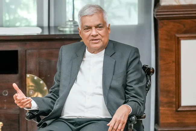 ஜனநாயகத்தையும் எதிர்க்கட்சியையும் அடக்க முயற்சி – ரணில் குற்றச்சாட்டு!
