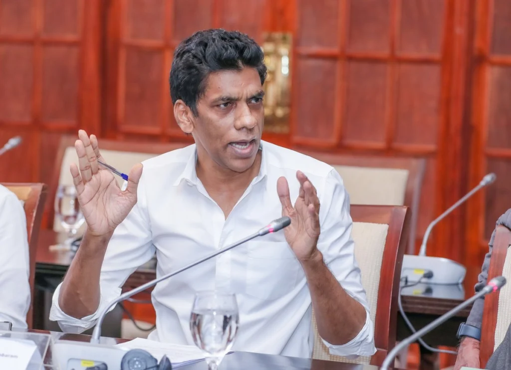 தோட்டத் தொழிலாளர்களின் வேதனப் பிரச்சினைக்கு தீர்வு வேண்டும்!