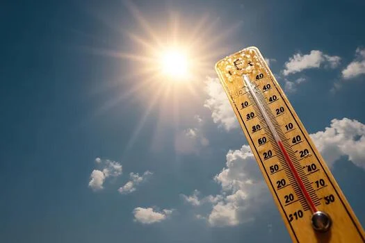 இன்று 12:08க்கு 6 பகுதிகளுக்கு மேலாக சூரியன் உச்சம்!